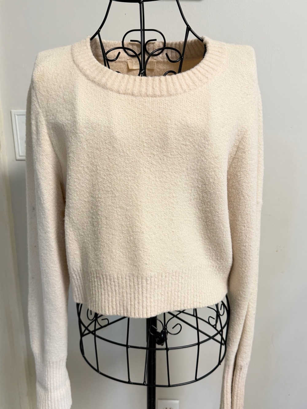 Altar’d State Women's Cream Crewneck Sweater size M